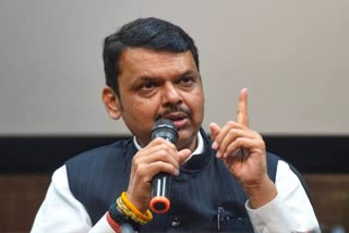 If the accused were honoured, it is not right: Fadnavis