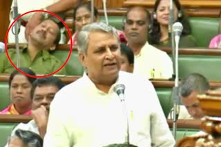 Sumit Singh Caught Napping In Bihar Assembly