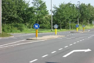 pedestrian-island-is-being-built-at-24-junctions-in-kolkata-by-lalbazar