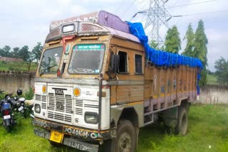 liquor-load-truck-seized-in-palamu