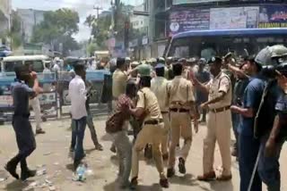 Curfew in Old City  protests against BJP MLA Raja Singh  ഓൾഡ് സിറ്റിയിൽ കർഫ്യൂ അന്തരീക്ഷം  ബി ജെ പി എം എൽ എ രാജാ സിംഗ്  ഓൾഡ് സിറ്റിയിൽ ആർപിഎഫ് സേന  RPF forces in Old City  തെലങ്കാന വാർത്തകൾ  ദേശീയ വാർത്തകൾ  national news  telangana news  രാജാ സിങ്ങിനെതിരെ പ്രതിഷേധം