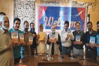foot-prints-in-the-sand-book-released-in-tagore-hall-srinagar
