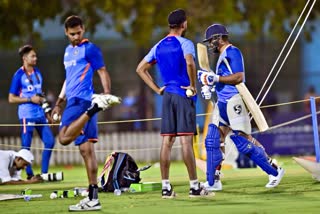 Asia Cup 2022  Team India sweats in the nets  Team India practice session  Rohit Sharma in nets session  Virat Kohli in nets session  team india in asia cup 2022  india vs pakistan in asia cup  एशिया कप 2022  टीम इंडिया ने नेट में बहाया पसीना  टीम इंडिया अभ्यास सत्र  नेट्स सत्र में रोहित शर्मा  नेट्स सेशन में विराट कोहली