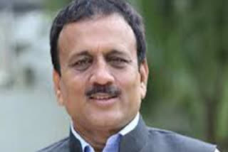 girish Mahajan