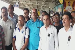 Indore Train Checking staff protest