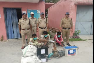 laksar police arrested three thieves