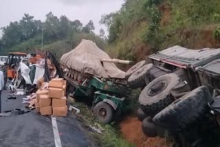 road-accident-in-chutupalu-valley-tanks-rolled-from-army-vehicles-in-ramgarh