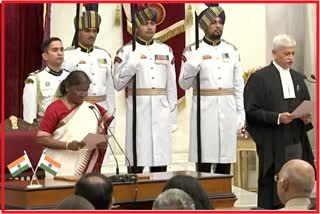 Murmu Oath to New CJI