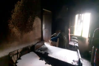 Thieves set the house on fire