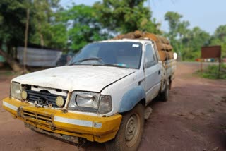 Smuggling of teak wood in Bijapur of Chhattisgarh