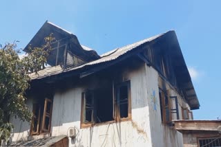 residential-house-gutted-in-blaze-in-anantnag