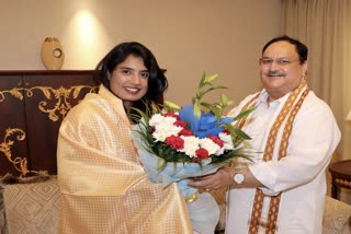 JP Nadda met with Ex Cricketer Mithaliraj  ജെപി നദ്ദ മിതാലി രാജുമായി കൂടിക്കാഴ്‌ച നടത്തി  മിതാലി രാജ്  ജെപി നദ്ദ  Mithaliraj  JP Nadda  പ്രധാനമന്ത്രി നരേന്ദ്ര മോദി  കിഷൻ റെഡ്ഡി  തരുൺ ചുഗ്  ജെപി നദ്ദ ട്വിറ്റർ  JP Nadda tweet  മിതാലി രാജുമായി കൂടിക്കാഴ്‌ച നടത്തി ജെപി നദ്ദ  നോവാടെൽ ഹോട്ടൽ  കൂടിക്കാഴ്‌ച