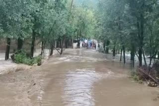 panic-in-kulgam-village-after-cloudburst-locals-want-assistance
