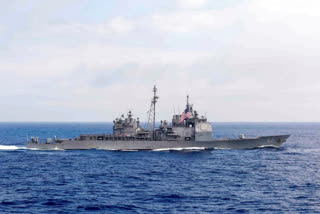 US sails warships through Taiwan Strait