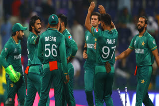 Asia Cup 2022  Asia Cup  Pakistan team wear black armbands against India  Pakistan vs Pakistan  Pakistan flood  Pakistan cricket team  പാകിസ്ഥാന്‍ ക്രിക്കറ്റ് ബോര്‍ഡ്  Pakistan Cricket Board  ഏഷ്യ കപ്പ്  ഏഷ്യ കപ്പ് 2022  ഇന്ത്യ vs പാകിസ്ഥാന്‍  പാകിസ്ഥാന്‍ വെള്ളപ്പൊക്കം