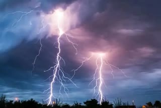 thunderstorm during football match in Dhanbad