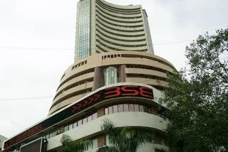 Stock Market India શેરબજારમાં પહેલા જ દિવસે ધબડકો, સેન્સેક્સ 800 પોઈન્ટ તૂટ્યો
