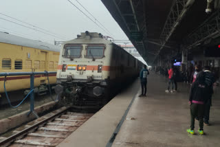 दानापुर मंडल की कई ट्रेनें रद्द