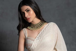 Mouni Roy latest pictures,Mouni Roy hot pics,Mouni Roy instagram,Mouni Roy hot looks,Mouni Roy glamorous pictures,Mouni Roy photos,Mouni Roy fashion statements,ಸೀರೆಯಲ್ಲಿ ಮೌನಿ ರಾಯ್,ಮೌನಿ ರಾಯ್ ಹೊಸ ಫೋಟೋಗಳು,ಮೌನಿ ರಾಯ್ ಸ್ಟೈಲಿಶ್​ ಫೋಟೋ,ಮೌನಿ ರಾಯ್ ಬಿಕಿನಿ ಫೋಟೋಗಳು,ಮೌನಿ ರಾಯ್ ಸಿನಿಮಾಗಳು