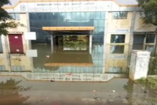 KSRTC bus station in Nagamangala taluk flooded due to heavy rain