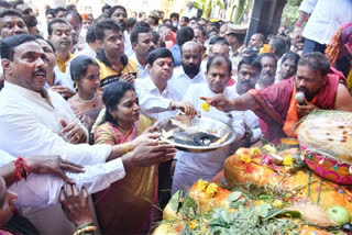 Governor Tamilisai  visited Khairatabad Ganesh