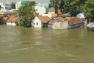 கொடுமுடியில் வீடுகளுக்குள் புகுந்தது வெள்ளம்