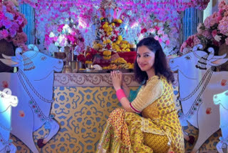 Divya khosla kumar ganesh chaturathi photos