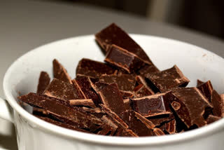 Dark Chocolate Benefits and Side Effects