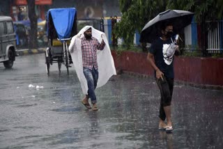 kerala rain updates  orange alert in kerala  സംസ്ഥാനത്ത് കനത്ത മഴ  കേരളം മഴ  ഓറഞ്ച് അലർട്ട്  യെല്ലോ അലർട്ട്  ചക്രവാത ചുഴി  ന്യൂനമര്‍ദ പാത്തി  കനത്ത മഴ