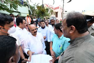 CM Bommai instructs to install sluice gate for lakes in Bangalore