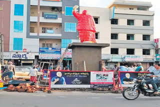 idols at Palnadu Road