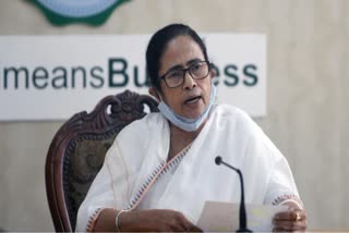 Mamata praises RSS  Mamata Banerjee about RSS  ആർഎസ്എസിനെ പ്രകീർത്തിച്ച് മമത  പശ്ചിമ ബംഗാൾ മുഖ്യമന്ത്രി മമത ബാനർജി  സുജൻ ചക്രബർത്തി  ദിലീപ് ഘോഷ്  all are not bad in the Sangh Pariwar says mamata