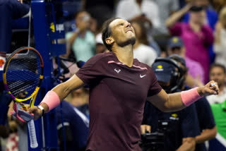 Rafael nadals-nose-bloodied-by-own-racket-at-us-open-in-victory