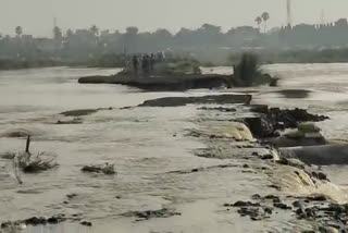 Breakage of Temporary Bridge over Ajay river