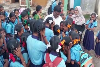 Kalaburagi teacher retired children cry while farewell