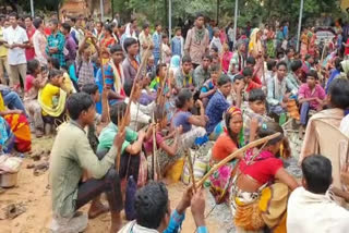 Tribals protest in parts of West Bengal demanding holiday