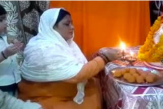 Aligarh: Muslim woman gets 'fatwa' issued for installing Ganesha, saints offer support