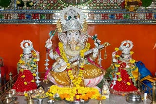 Vidisha Badh wale Ganesh
