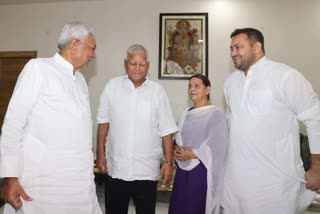 Nitish Kumar met Lalu Yadav