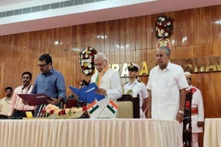 MB Rajesh took oath as Minister  MB Rajesh sworn in as Minister  എംബി രാജേഷ് ഇനി മന്ത്രി  എംബി രാജേഷ് സത്യപ്രതിജ്ഞ ചെയ്‌തു  തദ്ദേശ സ്വയംഭരണ വകുപ്പ് രാജേഷിന്  എംവി ഗോവിന്ദന്‍  എംവി ഗോവിന്ദന്‍ രാജിവച്ച ഓഴിവില്‍ എംബി രാജേഷ്  ഗവര്‍ണര്‍ ആരിഫ് മുഹമ്മദ് ഖാന്‍  mb rajesh instead of mv govindan  Local Self Government minister mb rajesh