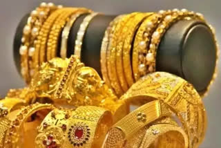 Gold and silver price in India  Gold and silver price fall in India  Gold and silver price rise in India  ಭಾರತೀಯ ಚಿನಿವಾರ ಮಾರುಕಟ್ಟೆ  ಹಳದಿ ಮತ್ತು ಬಿಳಿ ಲೋಹದ ಬೆಲೆ  ಭಾರತದಲ್ಲಿ ಚಿನ್ನ ಮತ್ತು ಬೆಳ್ಳಿ ಬೆಲೆ  ಕರ್ನಾಟಕದ ವಿವಿಧೆಡೆ ಚಿನ್ನ ಮತ್ತು ಬೆಳ್ಳಿ ದರ