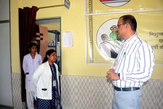 जांजगीर में डॉक्टर शिक्षकों के काम में लापरवाही