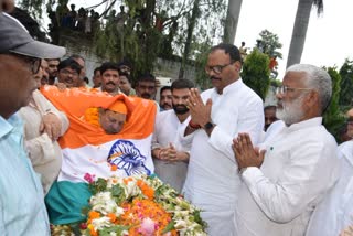 बीजेपी विधायक अरविंद गिरी की अंत्येष्टि में शामिल हुए उपमुख्यमंत्री