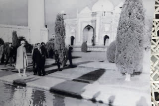 Elizabeth visit Taj Mahal