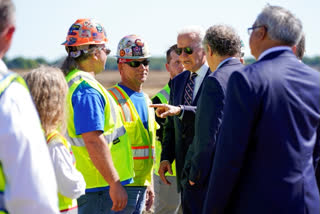Biden visits future Intel plant in Ohio