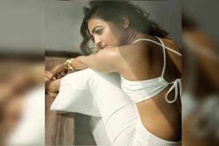 Radhika Apte looks alluring in latest pictures