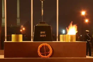 Visitors miss iconic 'Amar Jawan Jyoti' at India Gate