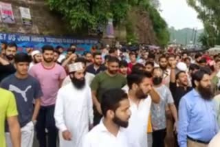 سرحدی ضلع راجوری میں مسلم تنظیموں کی جانب سے احتجاج ریلی کا انعقاد