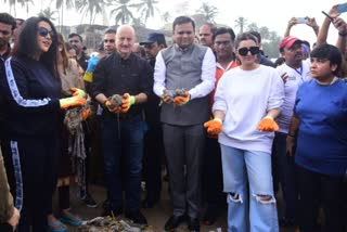 Bollywood celebrities reached to clean Juhu