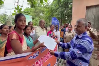 jibika mission workers union protest in front of collector office in rayagada